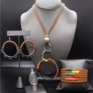 Paparazzi Silver and Brown Necklace Set with Geometric Design